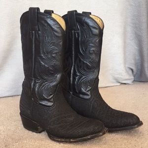 Black cowboy boots